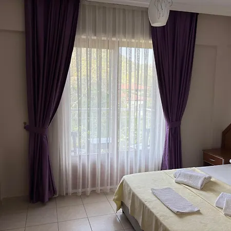 Couette-café Ebru'ca 3*